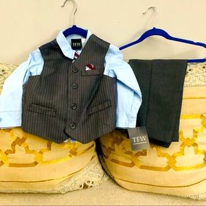 NWT Boys 3-pc w/ tie